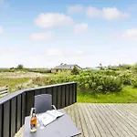 Three-bedroom In Сasa de vacaciones Hvide Sande