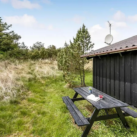 Cozy Home In Hvide Sande With Sauna Casa de Férias