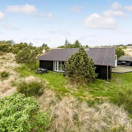Cozy Home In Hvide Sande With Sauna Casa de Férias Hvide Sande