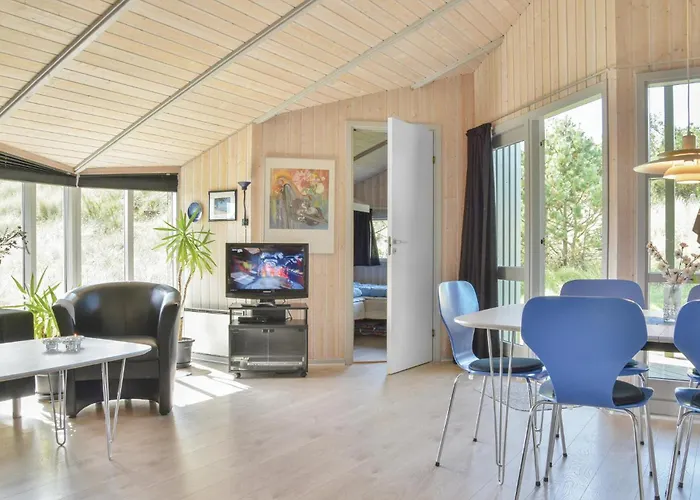別荘 Three-bedroom In ヴィデ・サンデ